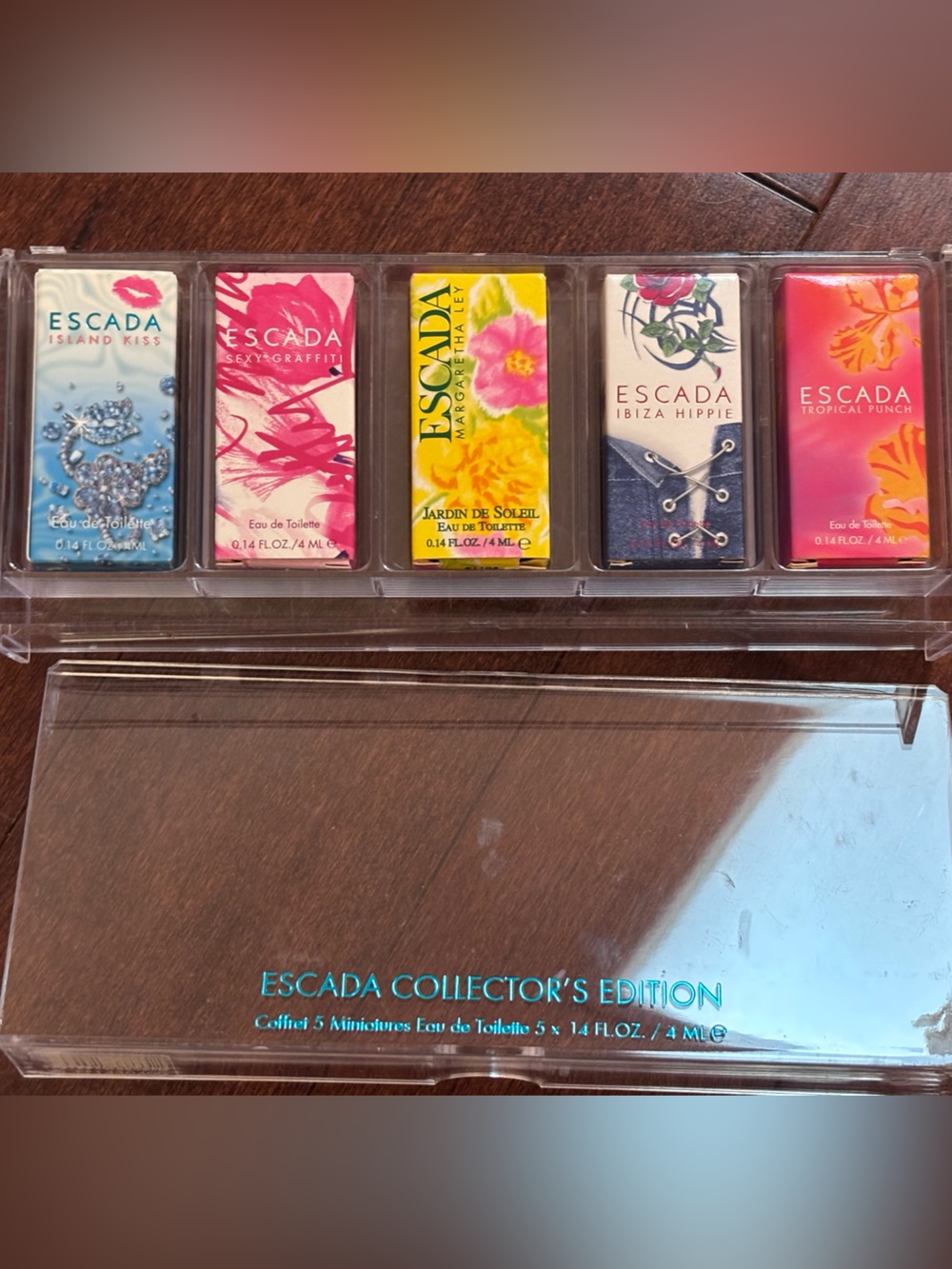 Escada Mini Fragrance Set –minis vintage collectors item - Picture 3 of 3